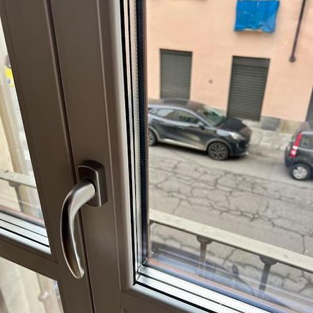 Casa Sassari - Vicino Porta Susa F.S. Τορίνο Εξωτερικό φωτογραφία